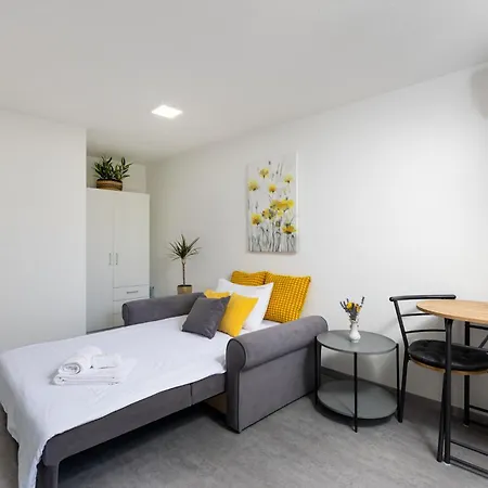 Tiny House Studio In Krk City Center Krk Town Exterior photo